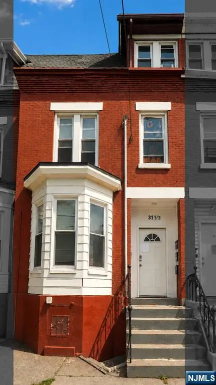 31.5 S 12th Street, Newark, NJ 07107 - #1