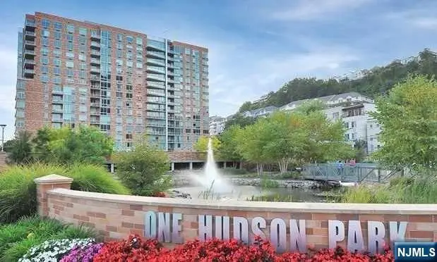 1026 Hudson Park 1026, Edgewater, NJ 07020 - #1