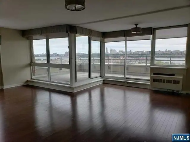 1026 Hudson Park 1026, Edgewater, NJ 07020 - #2