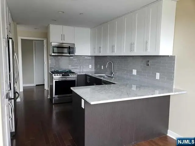 1026 Hudson Park 1026, Edgewater, NJ 07020 - #3