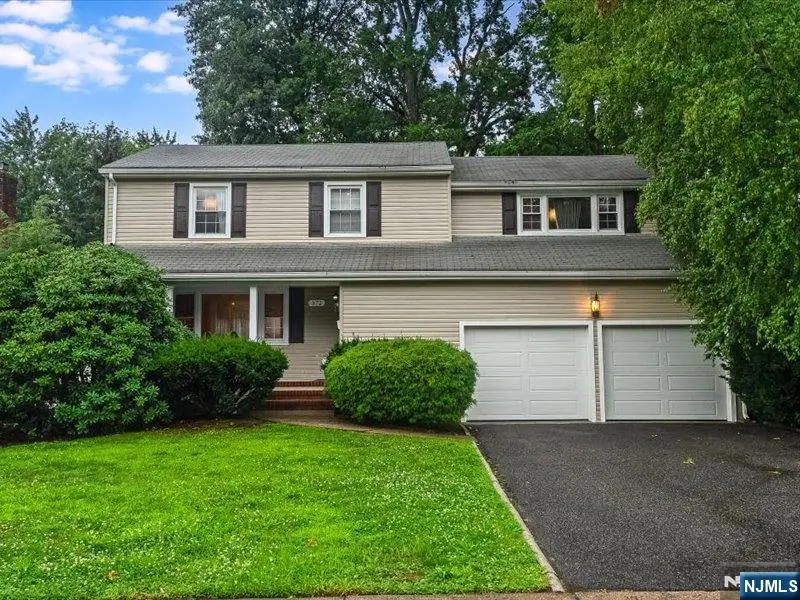 372 McKinley Boulevard, Paramus, NJ 07652 - #1
