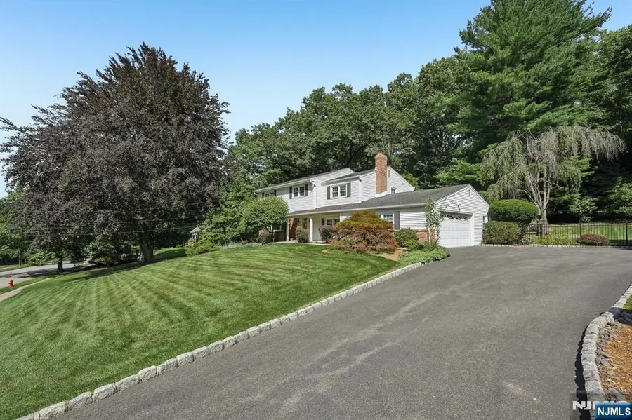 36 Stonefence Road, Oakland, NJ 07436 - #3