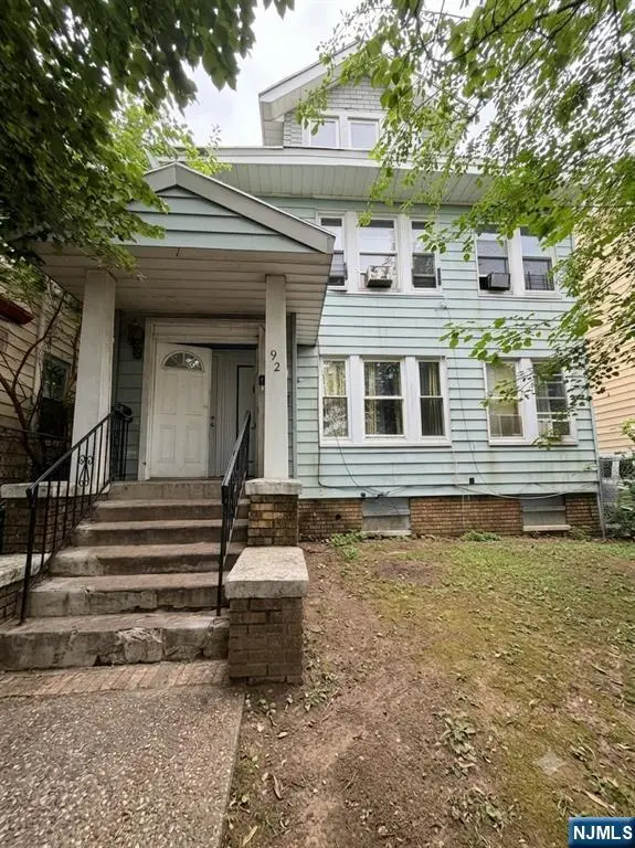 92 Huntington Terrace, Newark, NJ 07112 - #1
