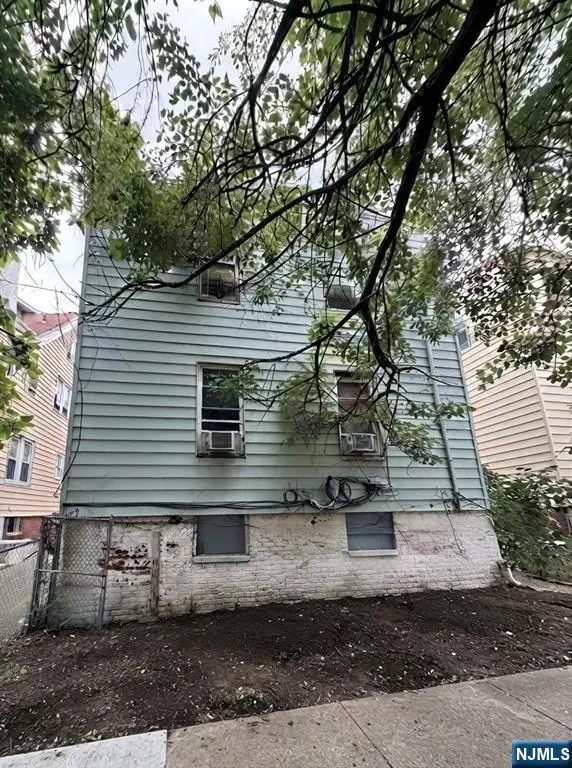 92 Huntington Terrace, Newark, NJ 07112 - #3