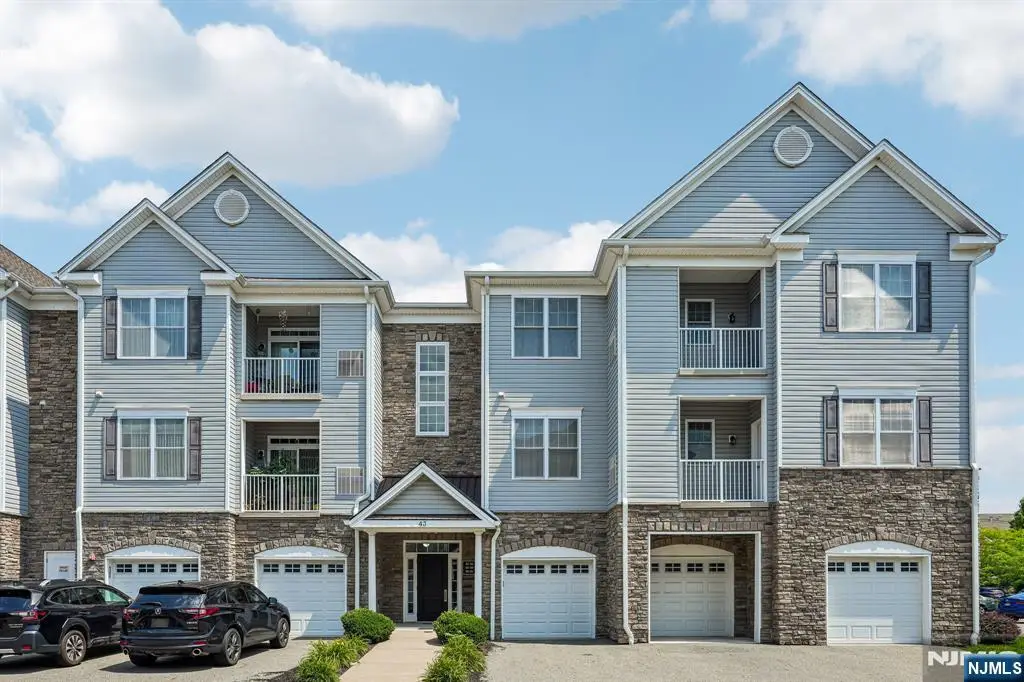 43 Elston Court 207, Haskell, NJ 07420 - #1