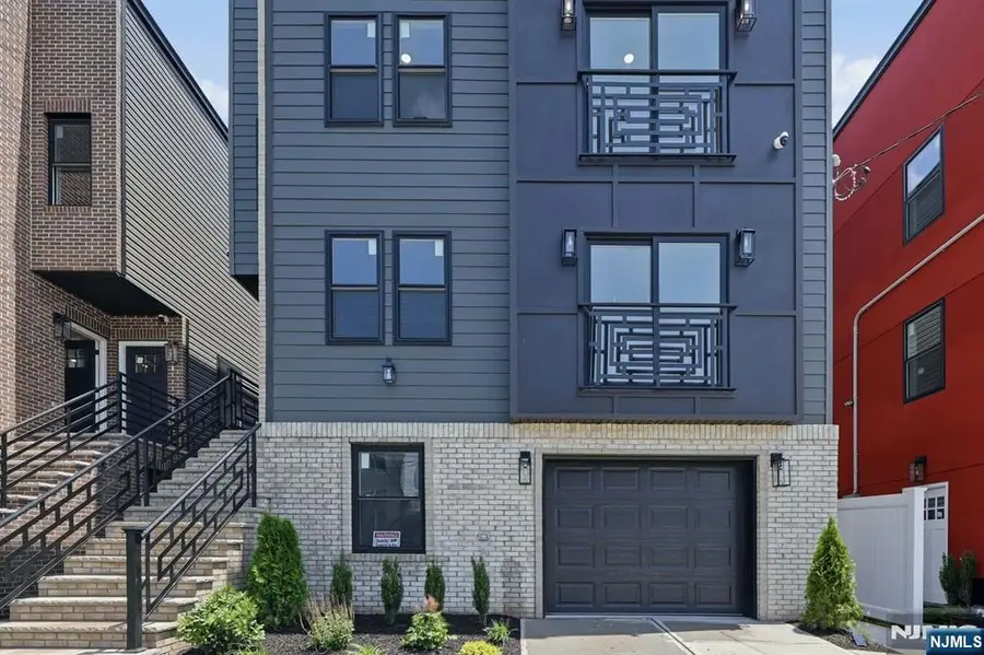 434 10th Street, Newark, NJ 07103 - #2