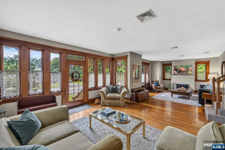 580 Wyckoff Avenue, Mahwah, NJ 07430 - #2