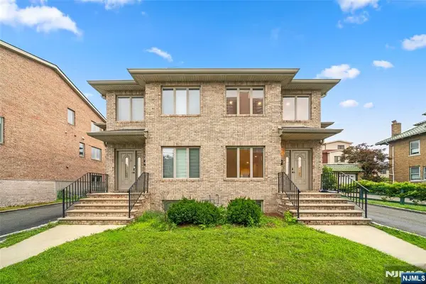 157 English Street, Fort Lee, NJ 07024