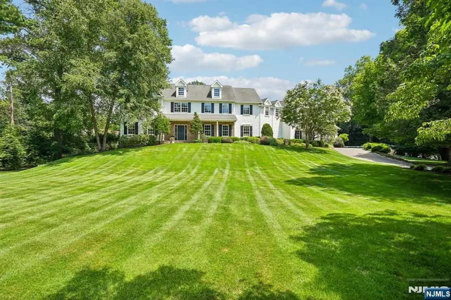2 Mill Brook Lane, Franklin Lakes, NJ 07417 - #2