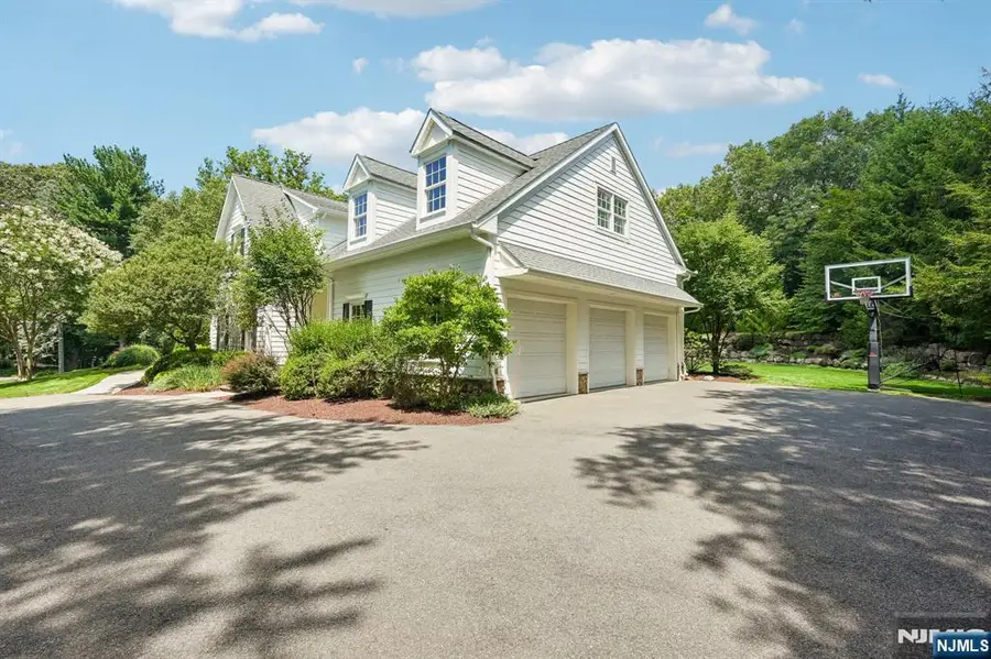 2 Mill Brook Lane, Franklin Lakes, NJ 07417 - #3