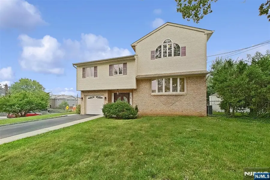 56 Eaton Place, Bloomfield, NJ 07003 - #3