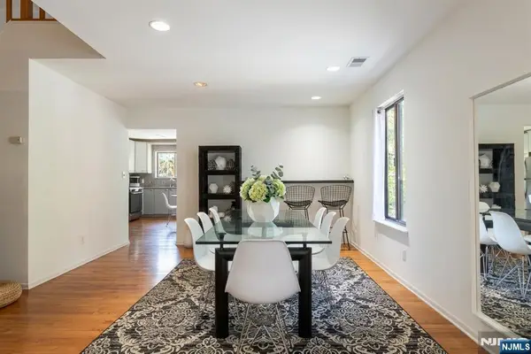 362 Sandcastle Key, Secaucus, NJ 07094