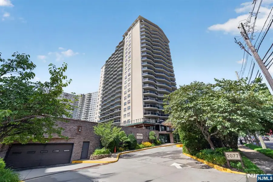 2077 Center Avenue PHB, Fort Lee, NJ 07024 - #2