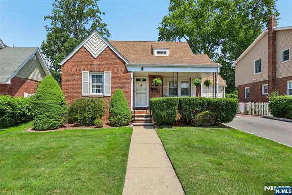 2-33 35th Street, Fair Lawn, NJ 07410