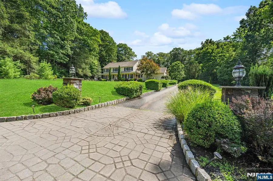 8 Alpine Ridge Road, West Milford, NJ 07480 - #2