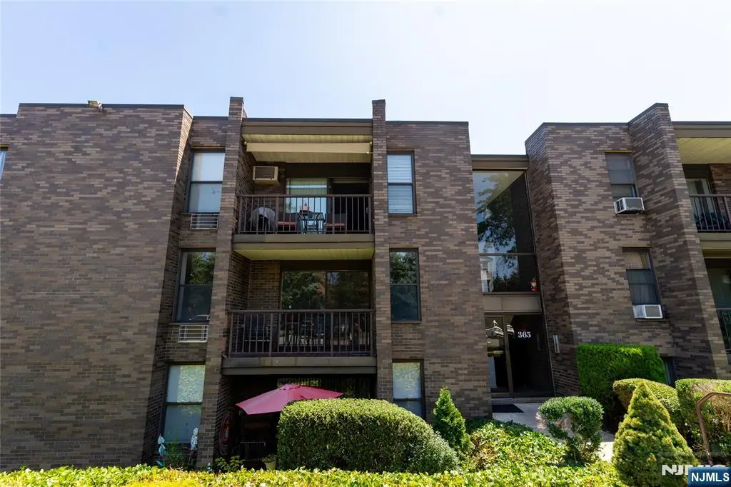 365 River Road E, Nutley, NJ 07110 - #1