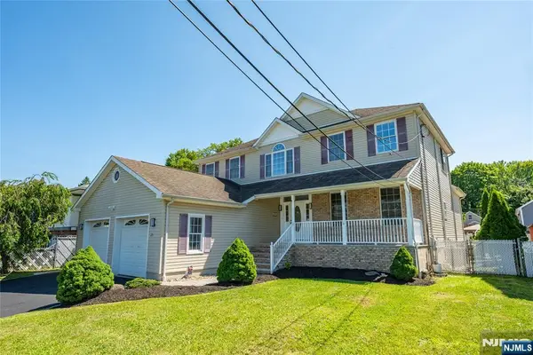 25 Park Place, Little Falls, NJ 07424