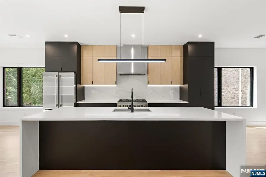 264 Grant Avenue, Cliffside Park, NJ 07010 - #2