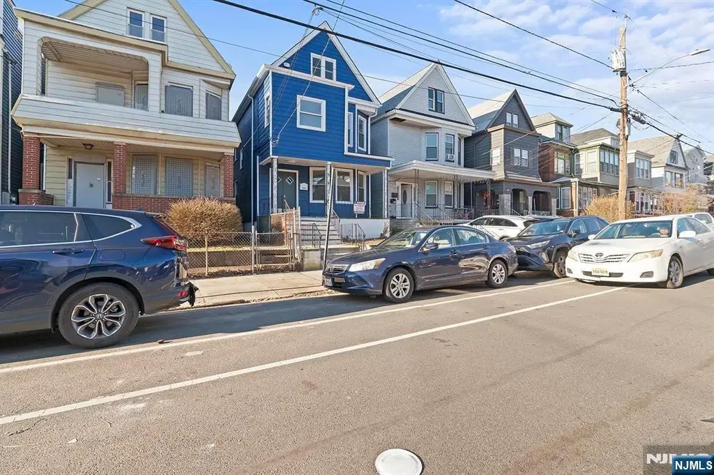 149 Wegman Parkway, Jersey City, NJ 07305 - #1