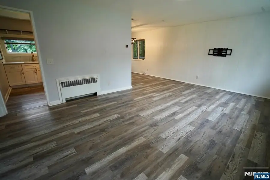 154 Jefferson Avenue, River Edge, NJ 07661 - #3