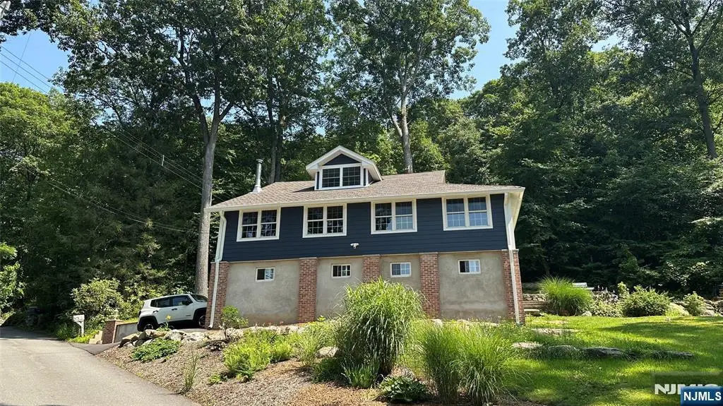 20 Mt Crest Road, Oak Ridge, NJ 07438 - #1