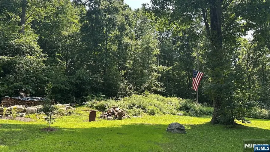 20 Mt Crest Road, Oak Ridge, NJ 07438 - #3