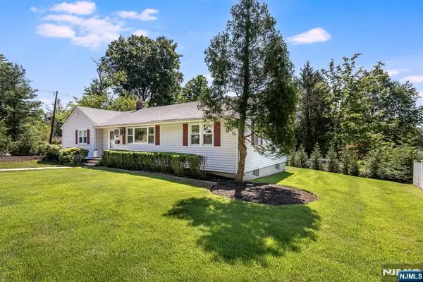 1801 Long Hill Road, Long Hill, NJ 07946