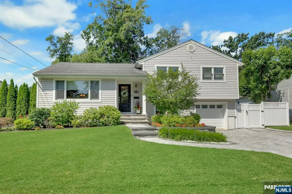 15-10 Mandon Place, Fair Lawn, NJ 07410 - #1