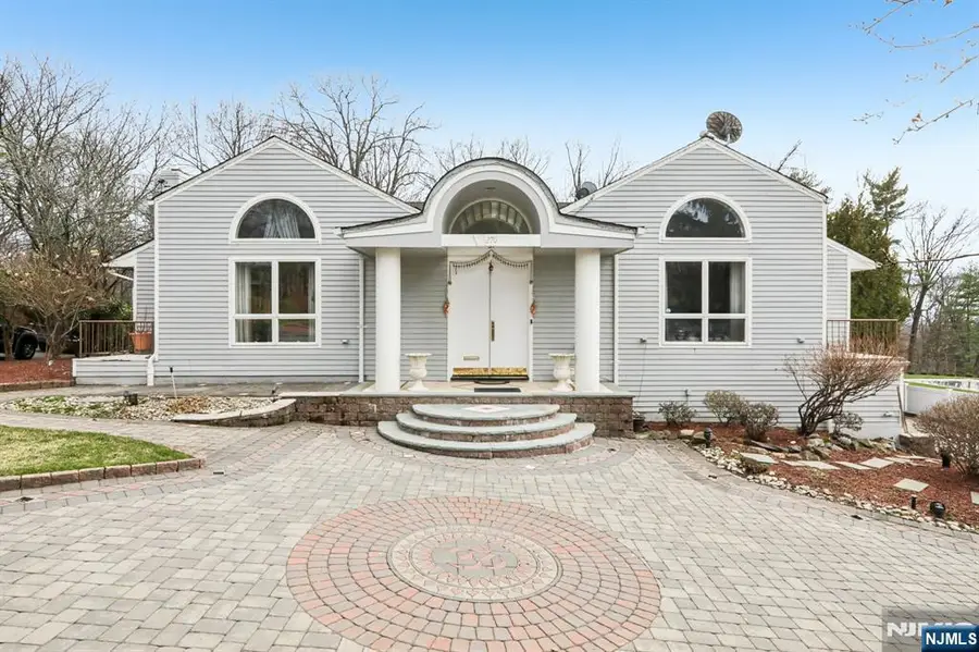 270 E Clinton Avenue, Tenafly, NJ 07670 - #3