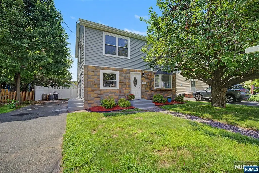 699 Bloomfield Avenue, Clifton, NJ 07012 - #1