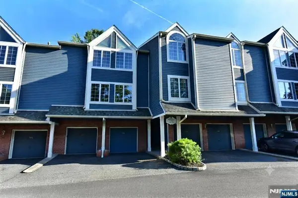 206 Cambridge Drive, Ramsey, NJ 07446