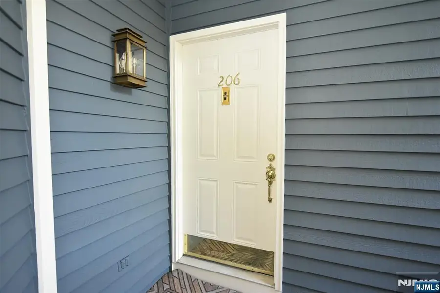 206 Cambridge Drive, Ramsey, NJ 07446 - #2
