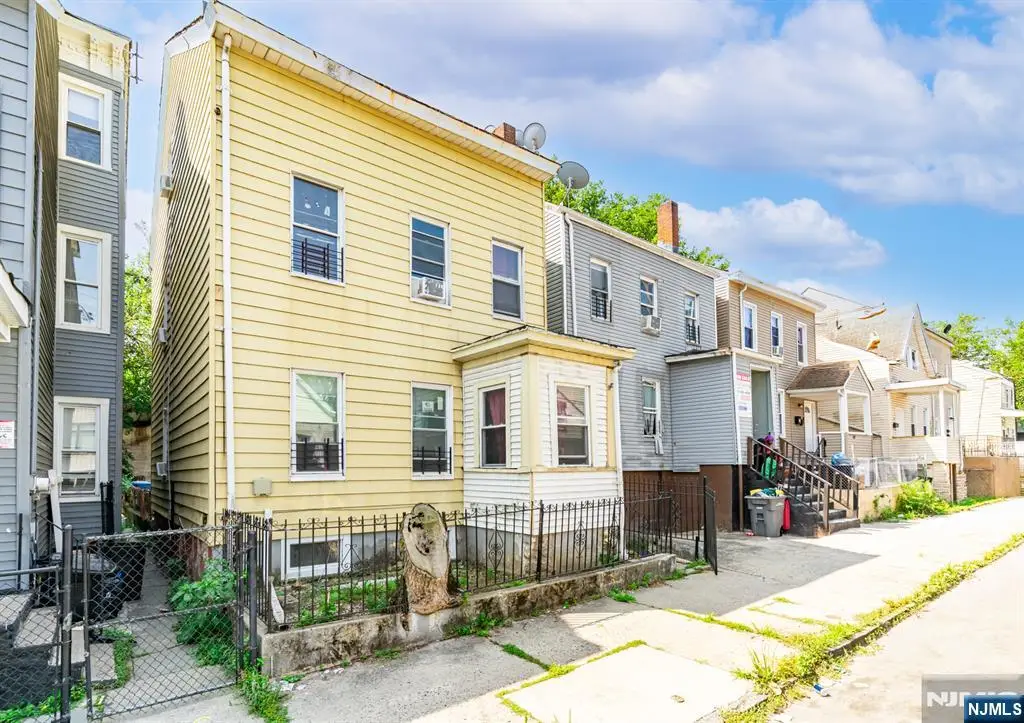 39 Hillman Street, Paterson, NJ 07522 - #1