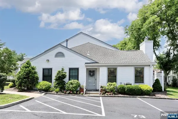 73 Konight Court, Mahwah, NJ 07430