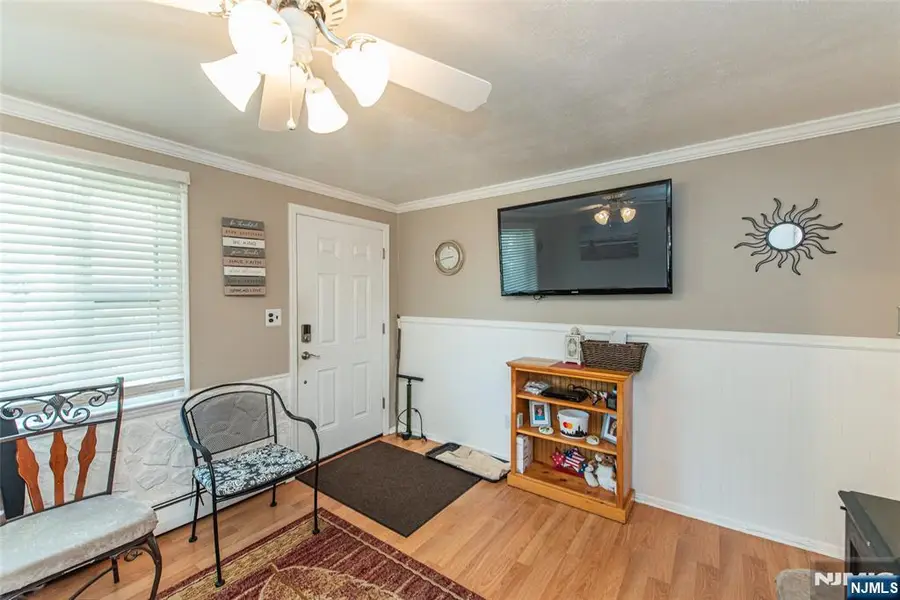 7 Park Avenue, Wanaque, NJ 07420 - #3