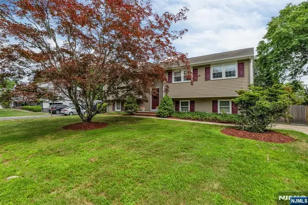 328 Ruckman Road, Hillsdale, NJ 07642