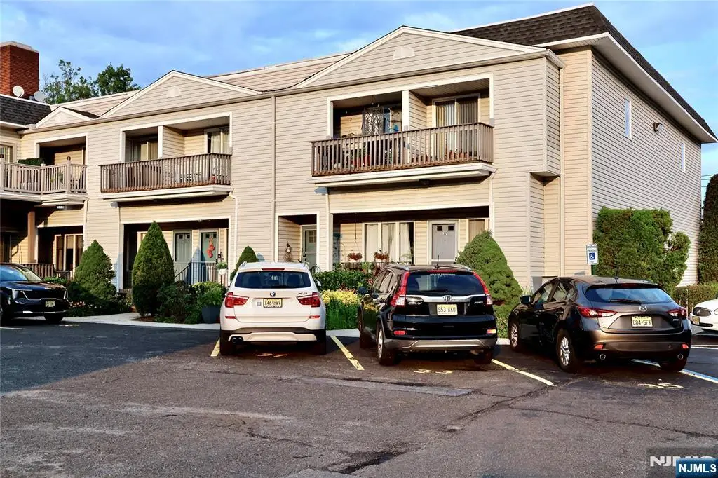 31 Willow Wood Square 31, East Rutherford, NJ 07073 - #1