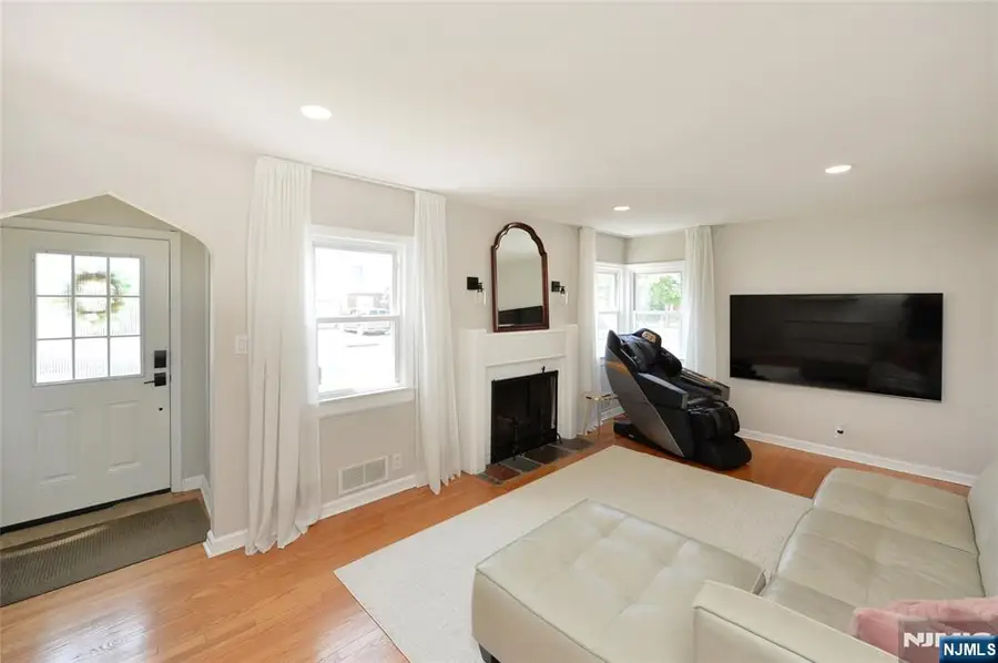 612 Beech Avenue, Saddle Brook, NJ 07663 - #2