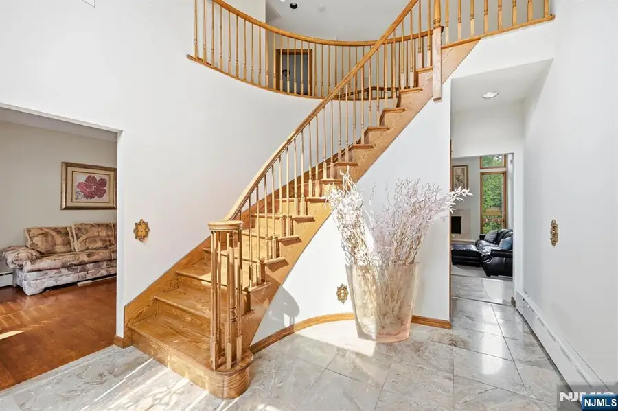 27 Sparrowbush Road, Mahwah, NJ 07430 - #2