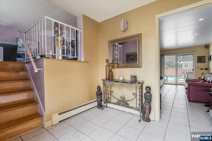 20 Moos Lane, Bergenfield, NJ 07621 - #3