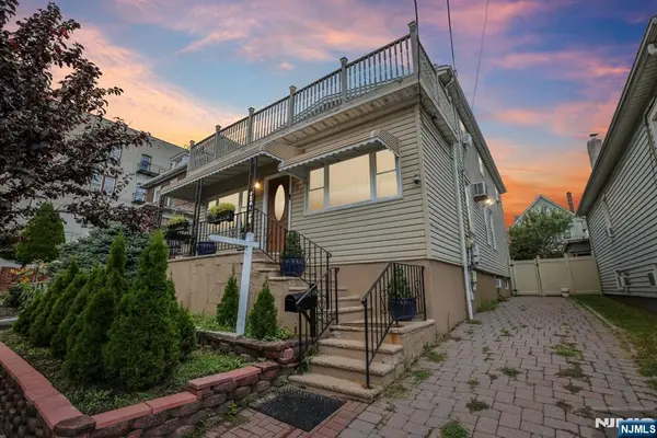263 Morningside Avenue, Cliffside Park, NJ 07010