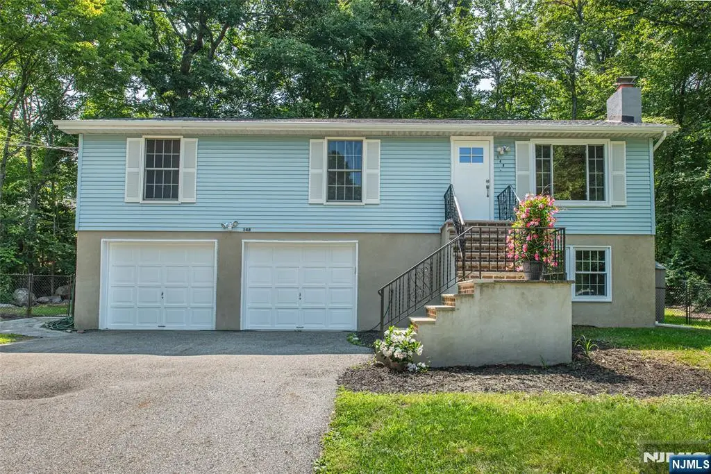 148 Papscoe Road, Upper Greenwood Lake, NJ 07421 - #1