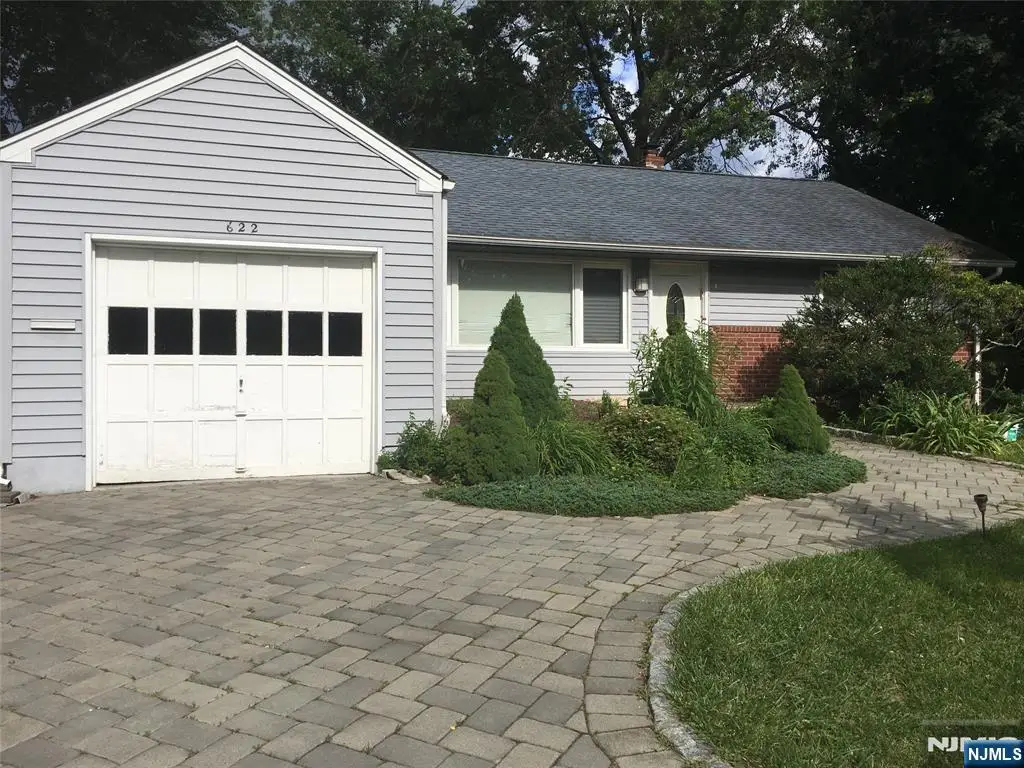 622 Knickerbocker Road, Cresskill, NJ 07626 - #1