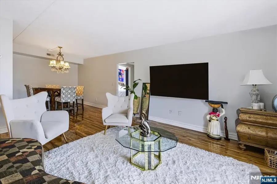 38 Moonachie Road 315, Hackensack, NJ 07601 - #2