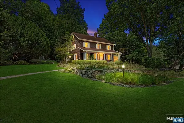 243 W Saddle River Road, Upper Saddle River, NJ 07458