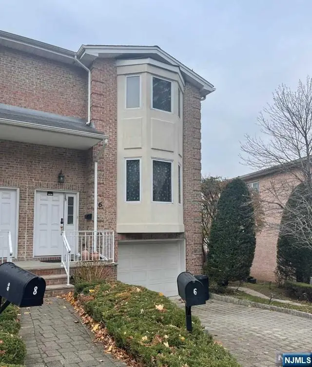 6 Kathleen Court, Ridgefield, NJ 07657 - #2