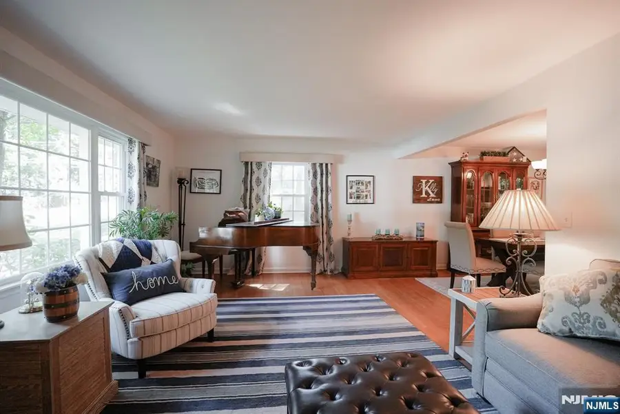 11 Haring Drive, Old Tappan, NJ 07675 - #3