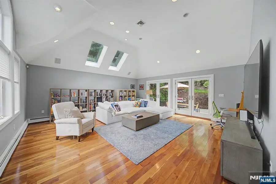 43 Royden Road, Tenafly, NJ 07670 - #3