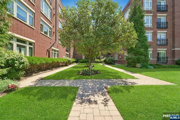 1119 Riverview Avenue 119, Englewood, NJ 07631