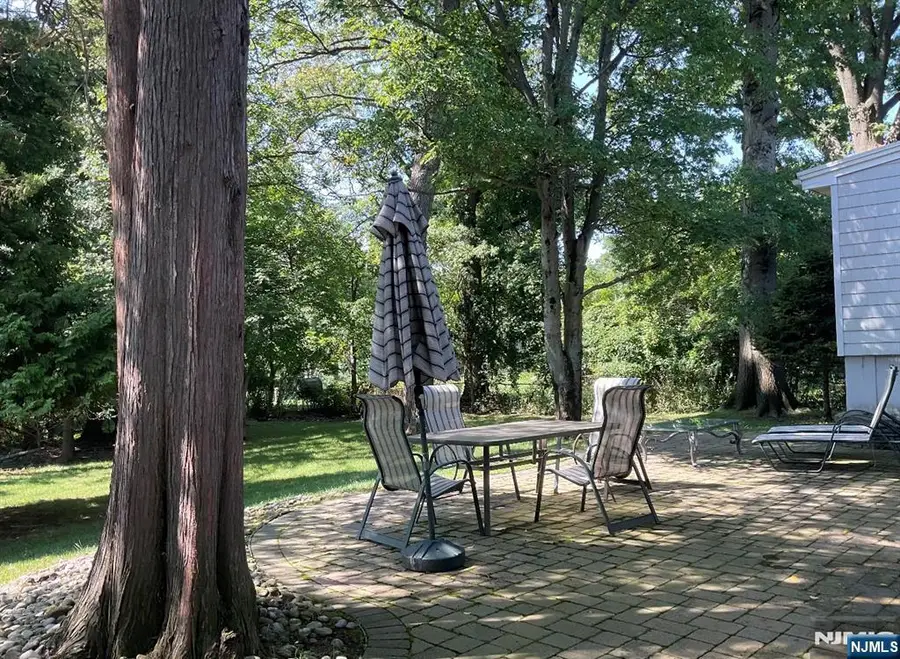 51 Earnshaw Place, Clifton, NJ 07013 - #3